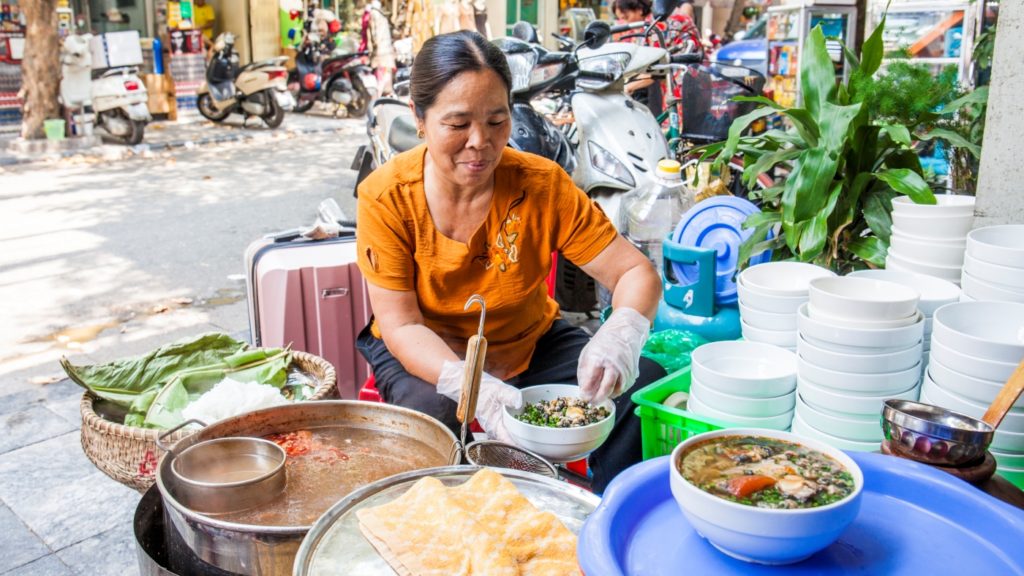 Bún ốc cô Huệ mang hương vị gia truyền