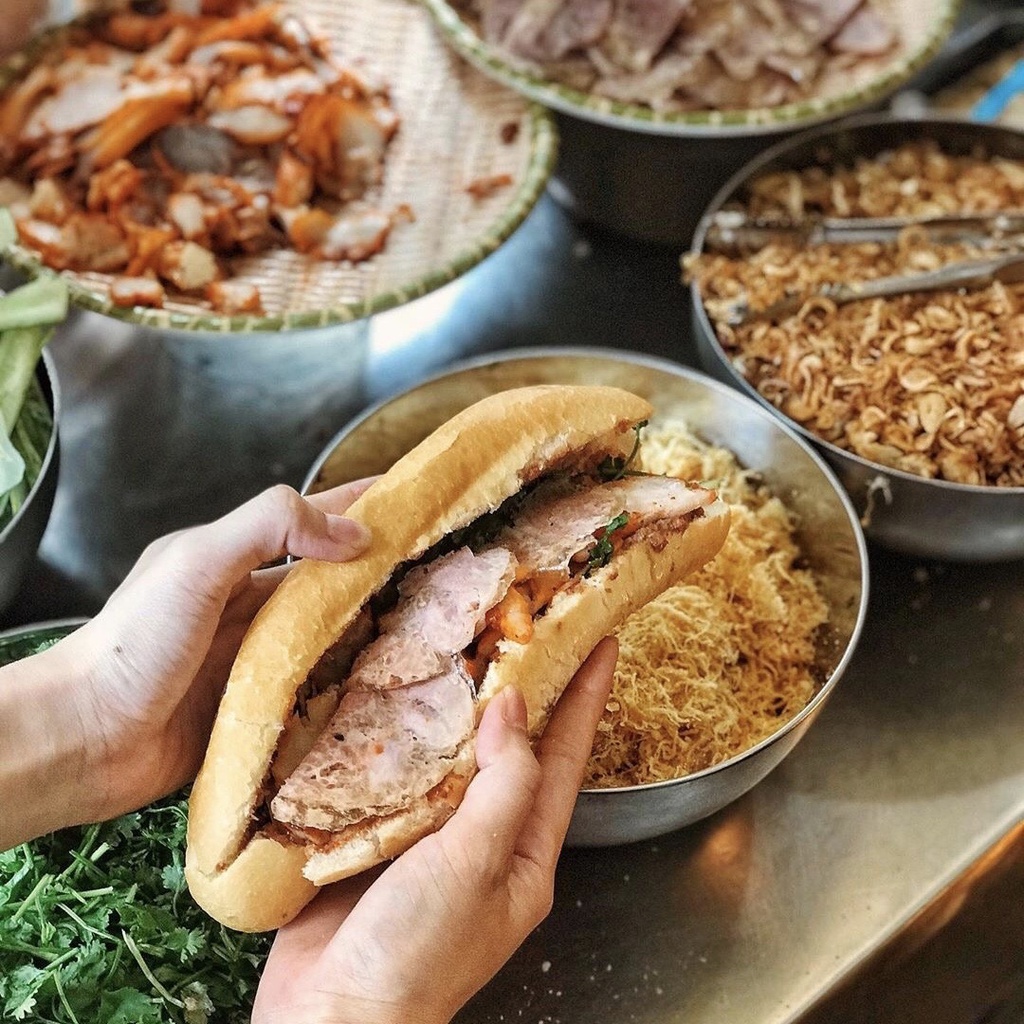 Bánh mì Nam Hà là quán gia truyền