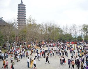 Lễ chùa Bái Đính luôn thu hút hàng triệu Phật tử tham dự