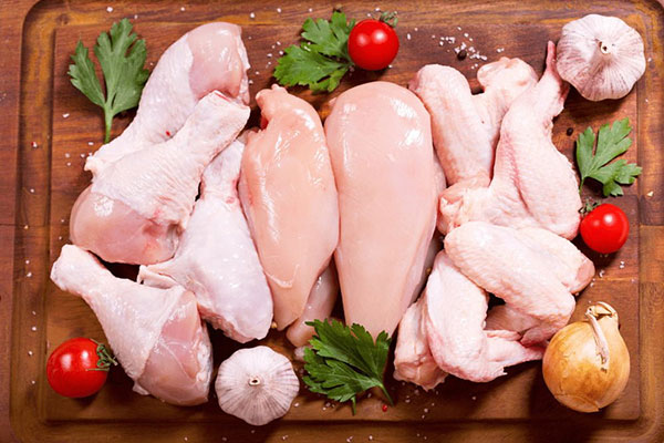 Thịt gà chứa nhiều chất sắt